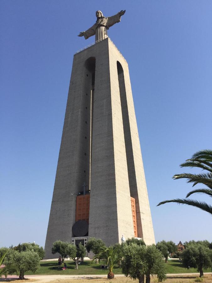 Bem Me Quer Lägenhet Almada Exteriör bild